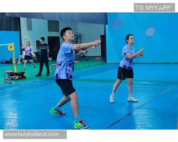 深圳羽毛球队荣登羽毛球状态排行榜第一名展现强劲实力与团队合作精神